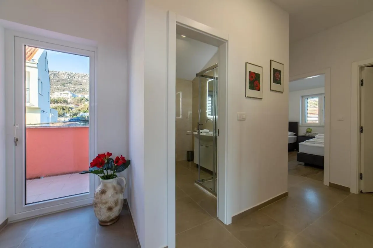 Apartments Katarina Kaštela
